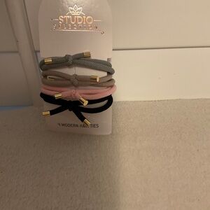 Studio 4-Pack Hair Ties in Gray, Taupe, Pink & Black